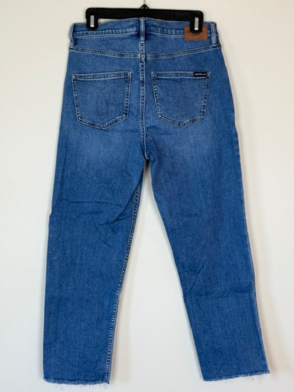 Calvin Klein High Rise Straight Leg Jeans Blue Denim Frayed Hem Women's 29 / 8 - Picture 3 of 11